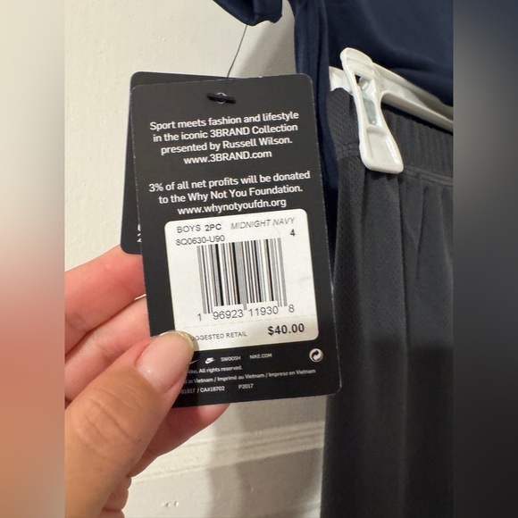 Nike boys outfit set Sz 4 NWT - Picture 3 of 3